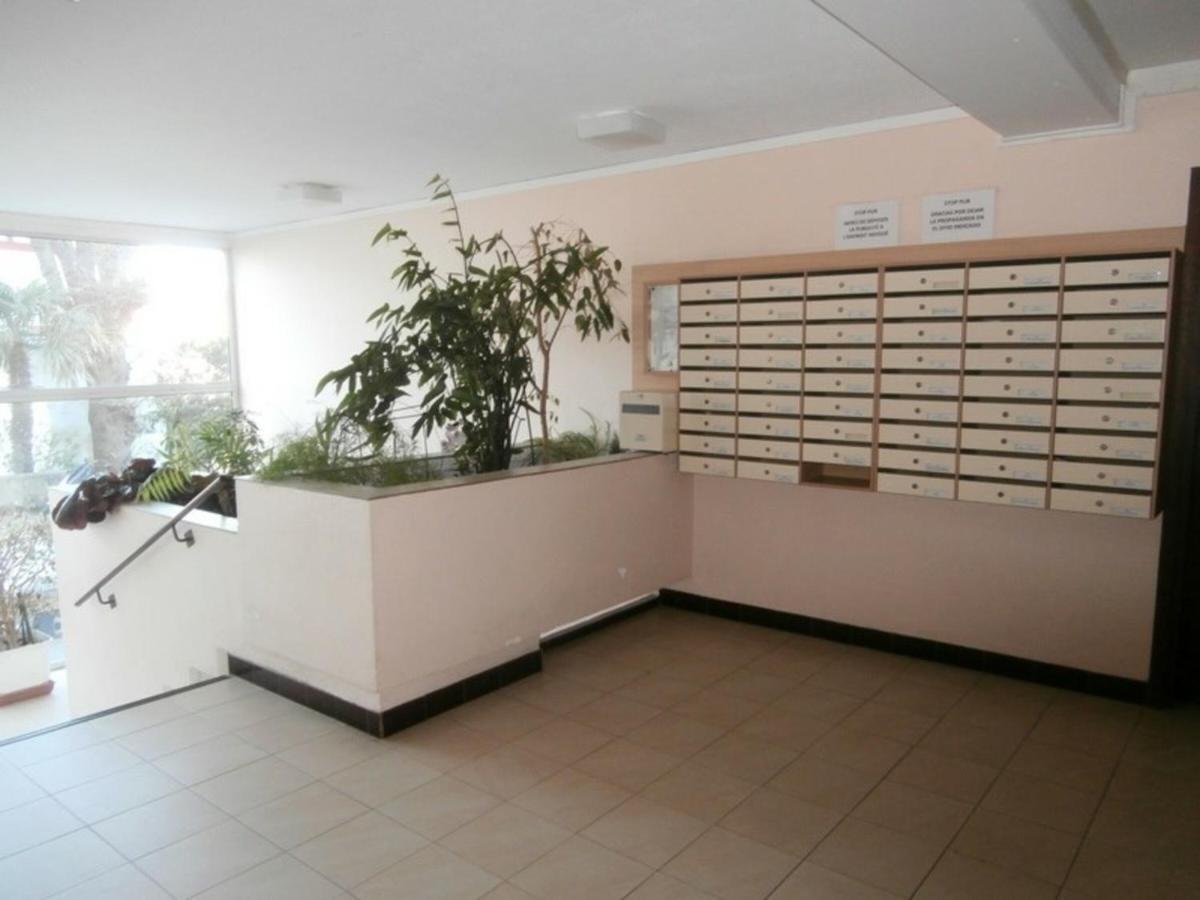 Joli Studio En Centre-Ville Avec Parking, Animaux Admis - Fr-1-2-304 Hendaye Exterior foto
